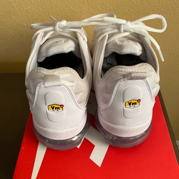 Nike Air VaporMax Plus Men Size10.5 White Platinum